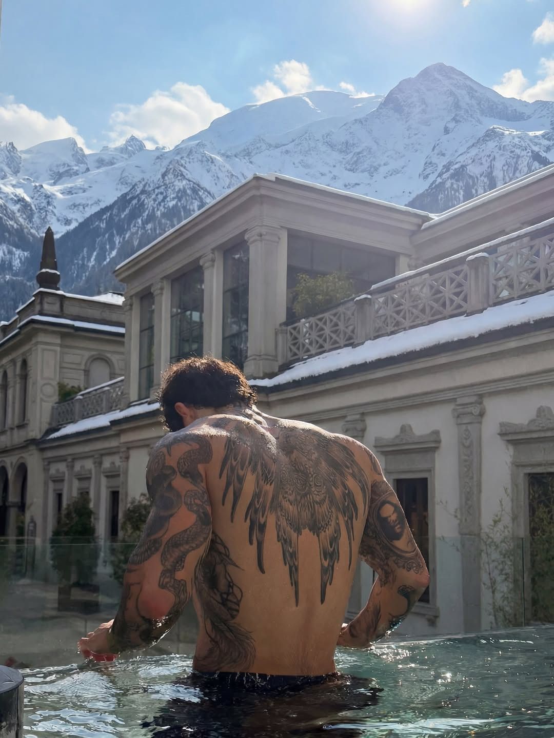 Dark Realism Tattoo Kunstwerk